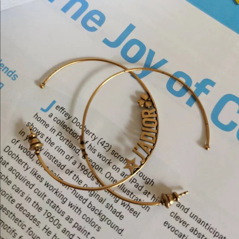 Authentic Dior earring - Picture 1 of 3
